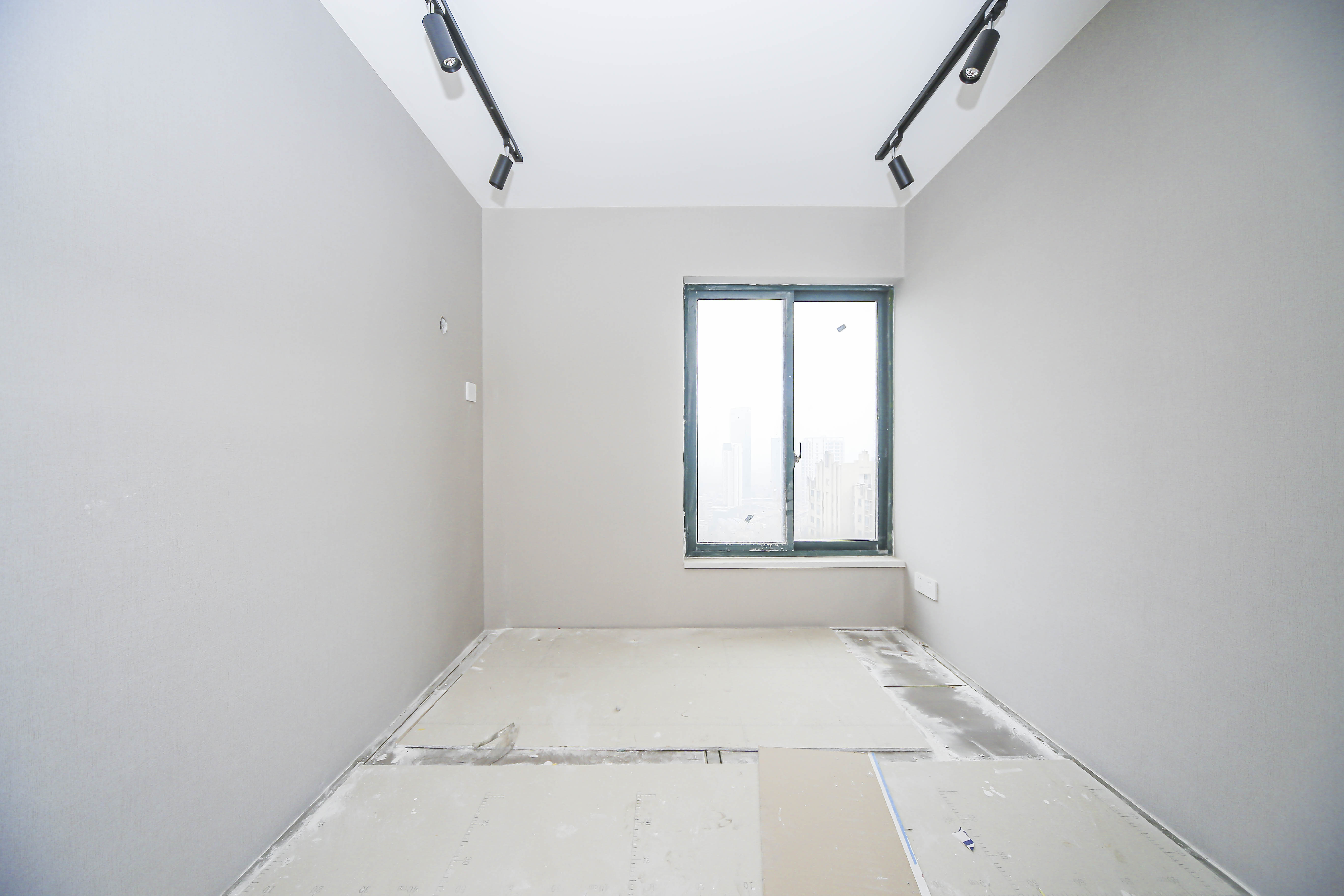 洋湖时代  4室2厅1卫    112.0万卧室