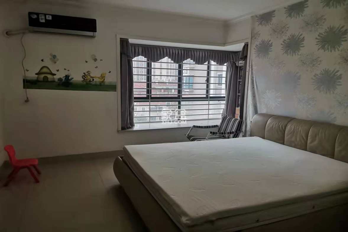 上城世家 5室2厅1卫 99.8万 上城世家 5室2厅1卫 99.8万卫生间