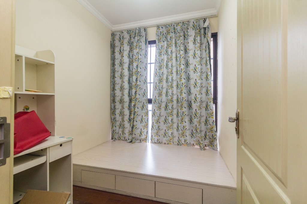 三景华御  3室2厅1卫    79.8万 三景华御  3室2厅1卫    79.8万卧室