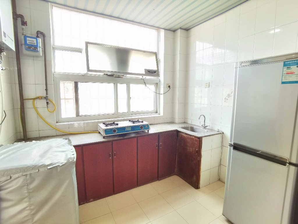 荷塘香榭 2室2厅1卫 40.8万 荷塘香榭 2室2厅1卫 40.8万客厅