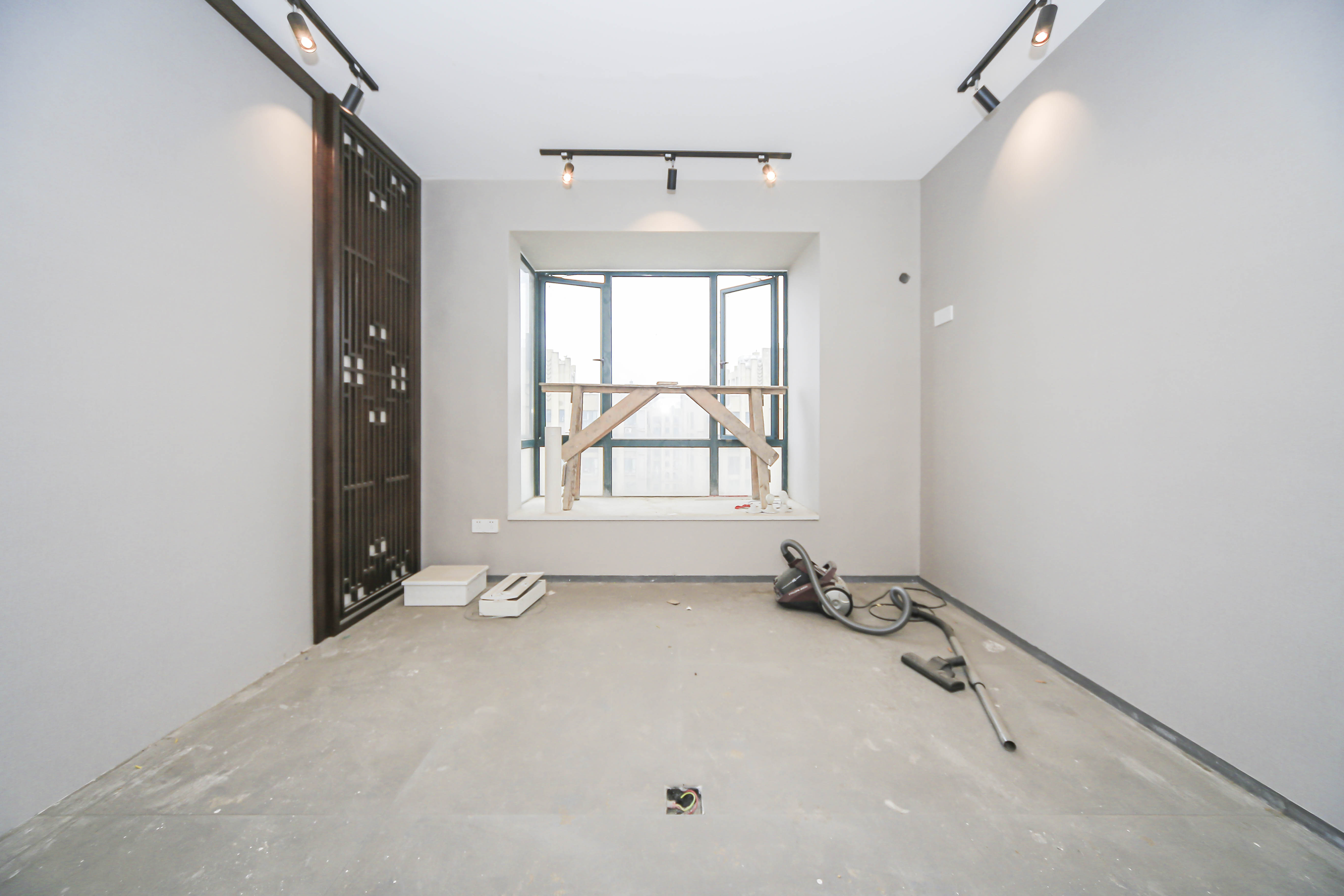 洋湖时代  4室2厅1卫    112.0万卧室