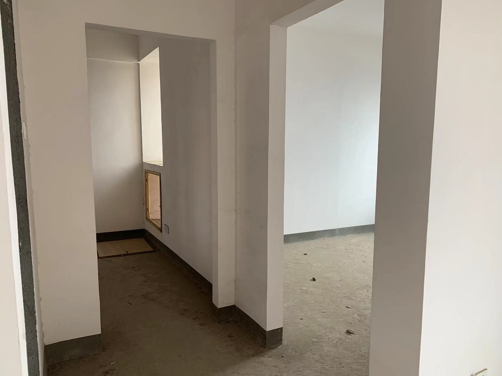 泰山公馆 2室2厅1卫 33.6万 泰山公馆 2室2厅1卫 33.6万客厅