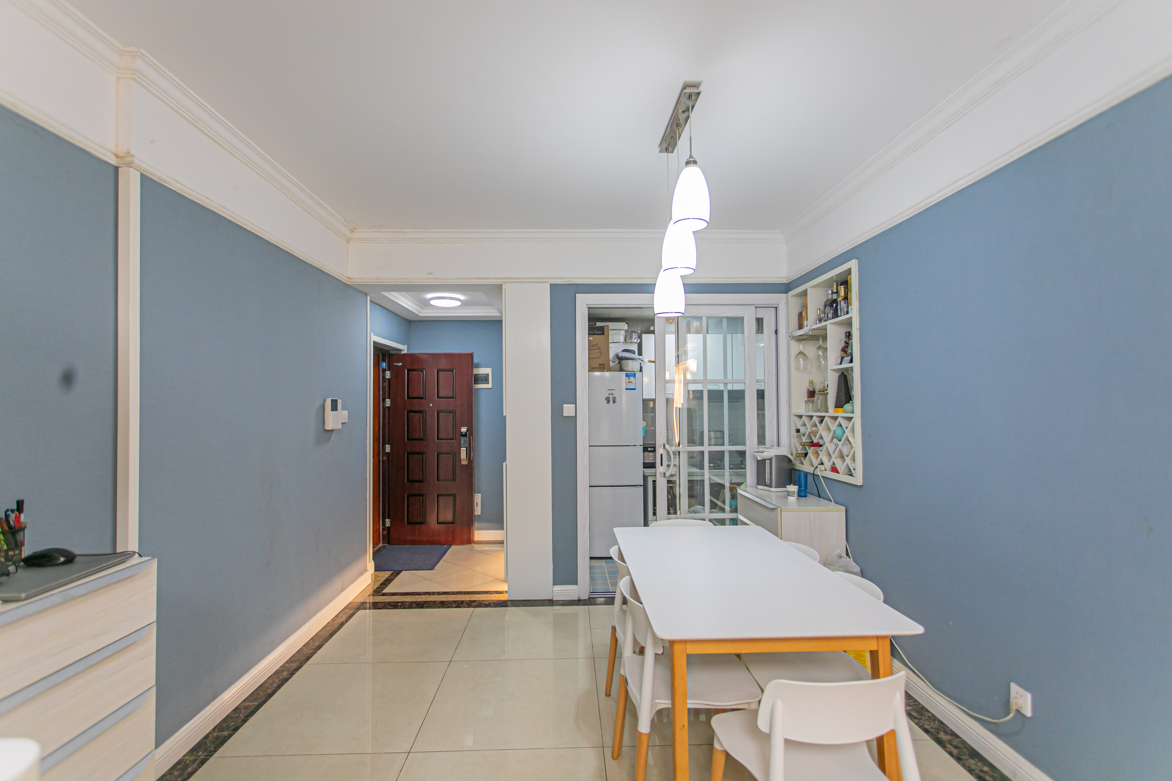 蓝山郡 2室2厅1卫 68.0万 蓝山郡 2室2厅1卫 68.0万客厅