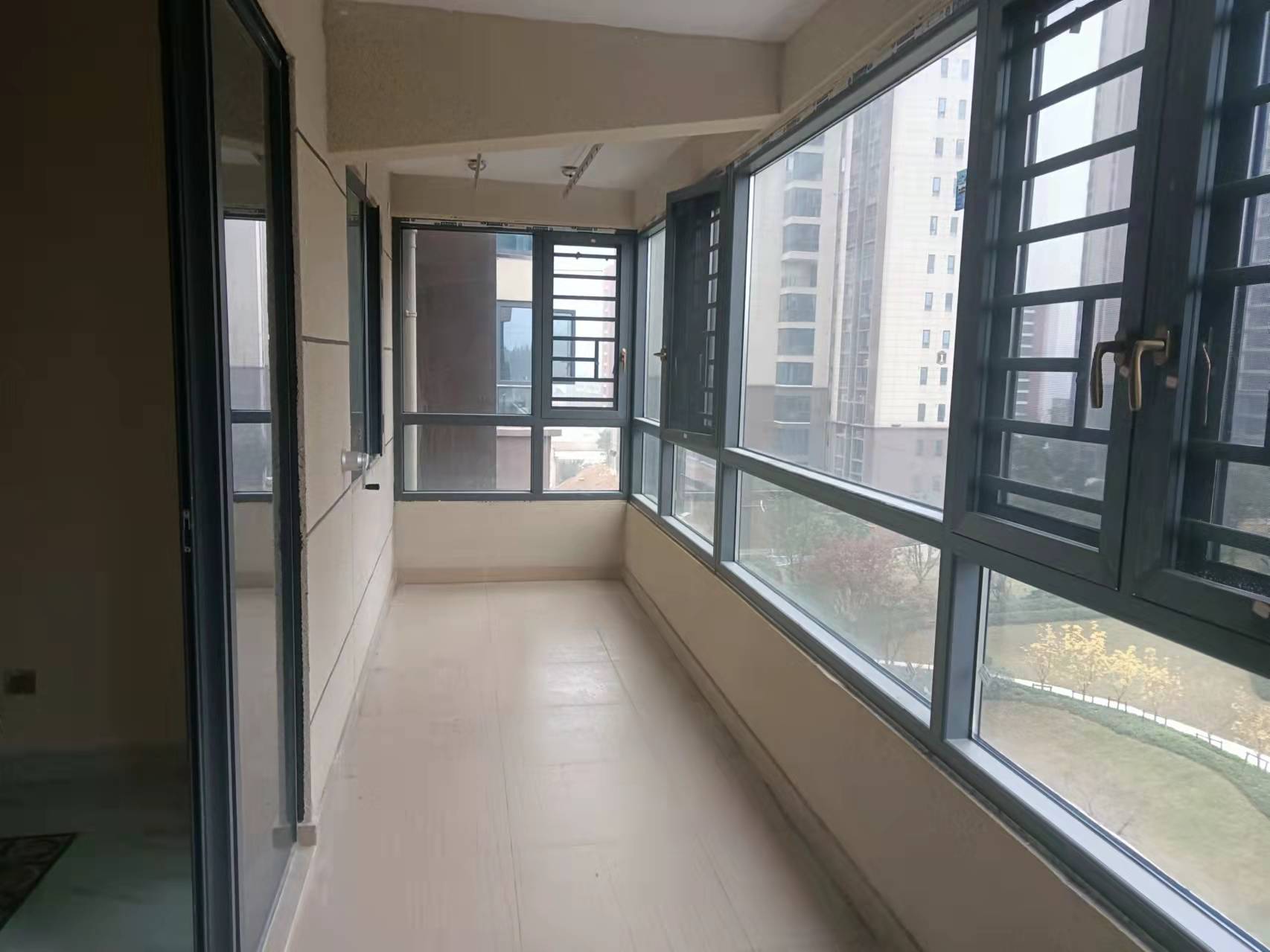 碧桂园梓山府 4室2厅2卫 2800.0元/月 碧桂园梓山府 4室2厅2卫 2800.0元/月室内图