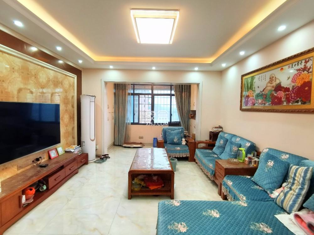 中央皇庭  3室2厅2卫    85.0万