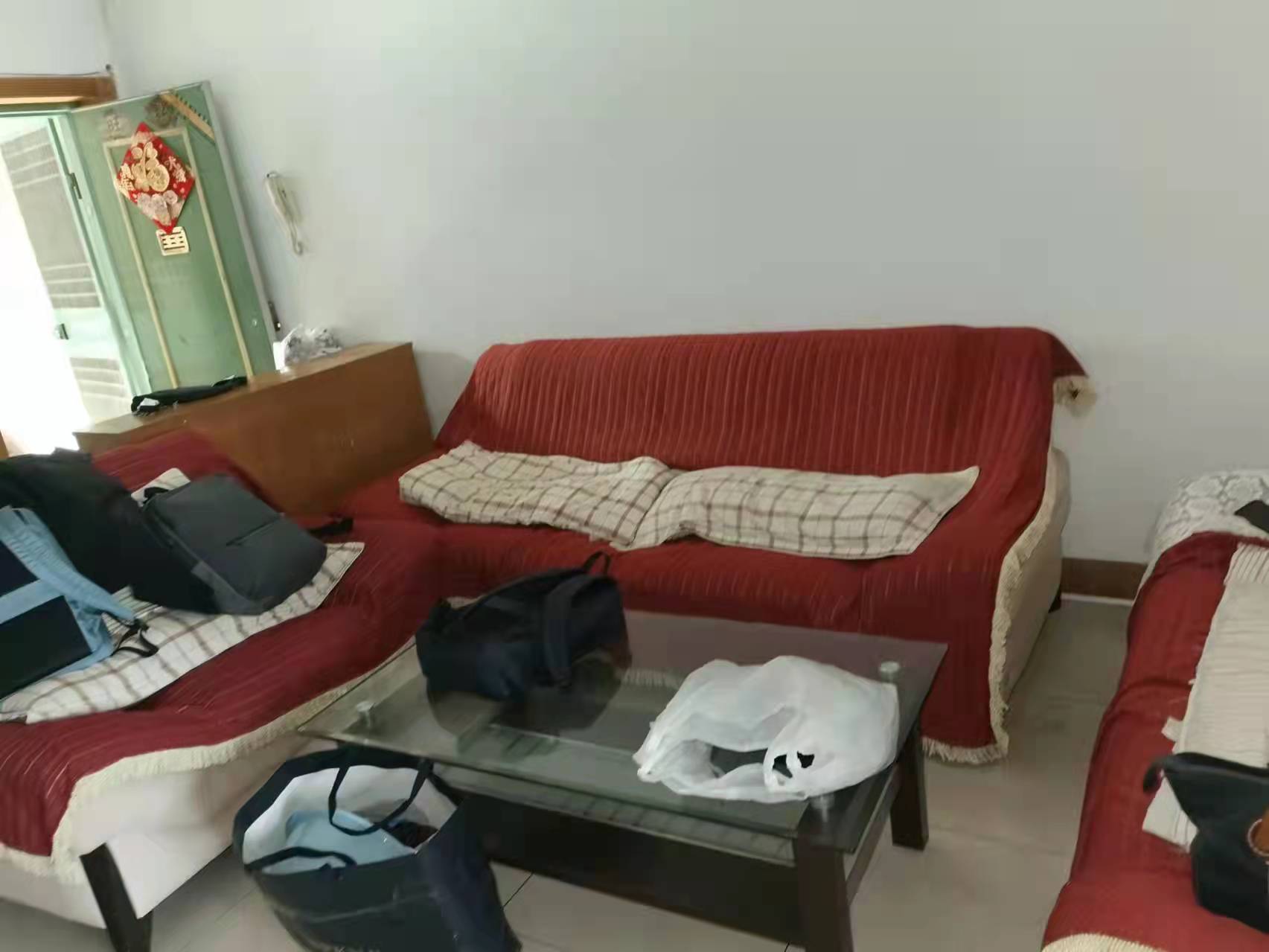 君临新世界  1室1厅1卫    1500.0元/月 君临新世界  1室1厅1卫    1500.0元/月室内图1