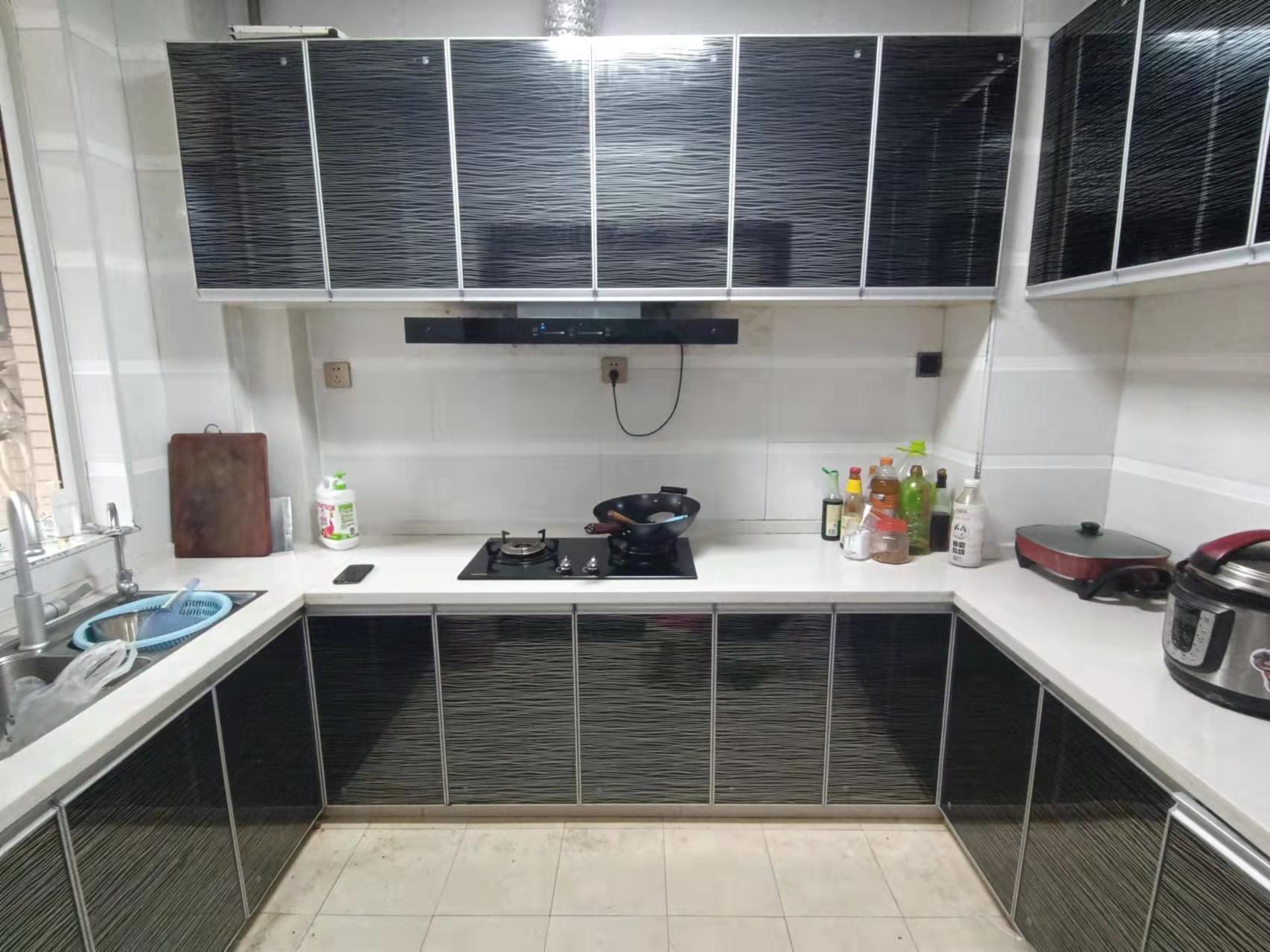 书湘里 3室2厅2卫 72.0万 书湘里 3室2厅2卫 72.0万客厅