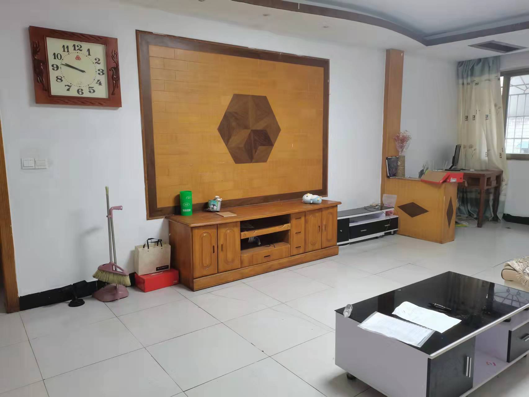 马良村散盘  3室2厅2卫    980.0元/月 马良村散盘  3室2厅2卫    980.0元/月室内图