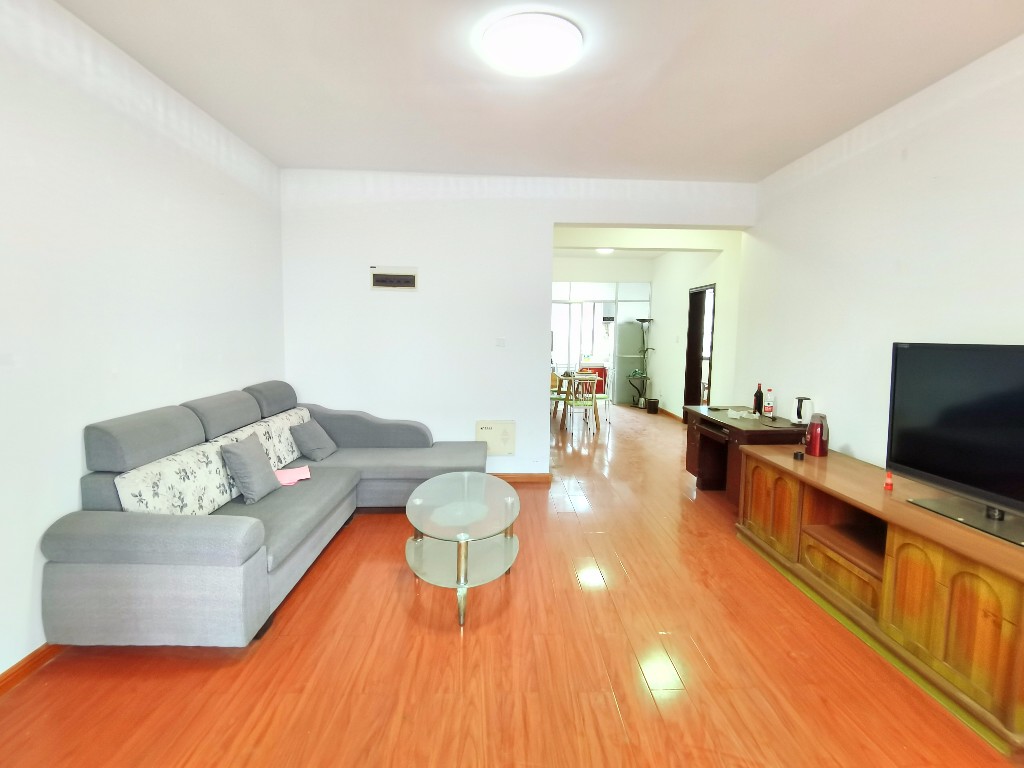 锦玉华庭新华东路1188号 2室2厅1卫 52.0万 锦玉华庭新华东路1188号 2室2厅1卫 52.0万客厅