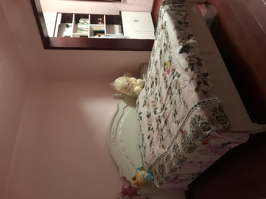 香洲名都  3室2厅1卫   2600.00元/月室内图