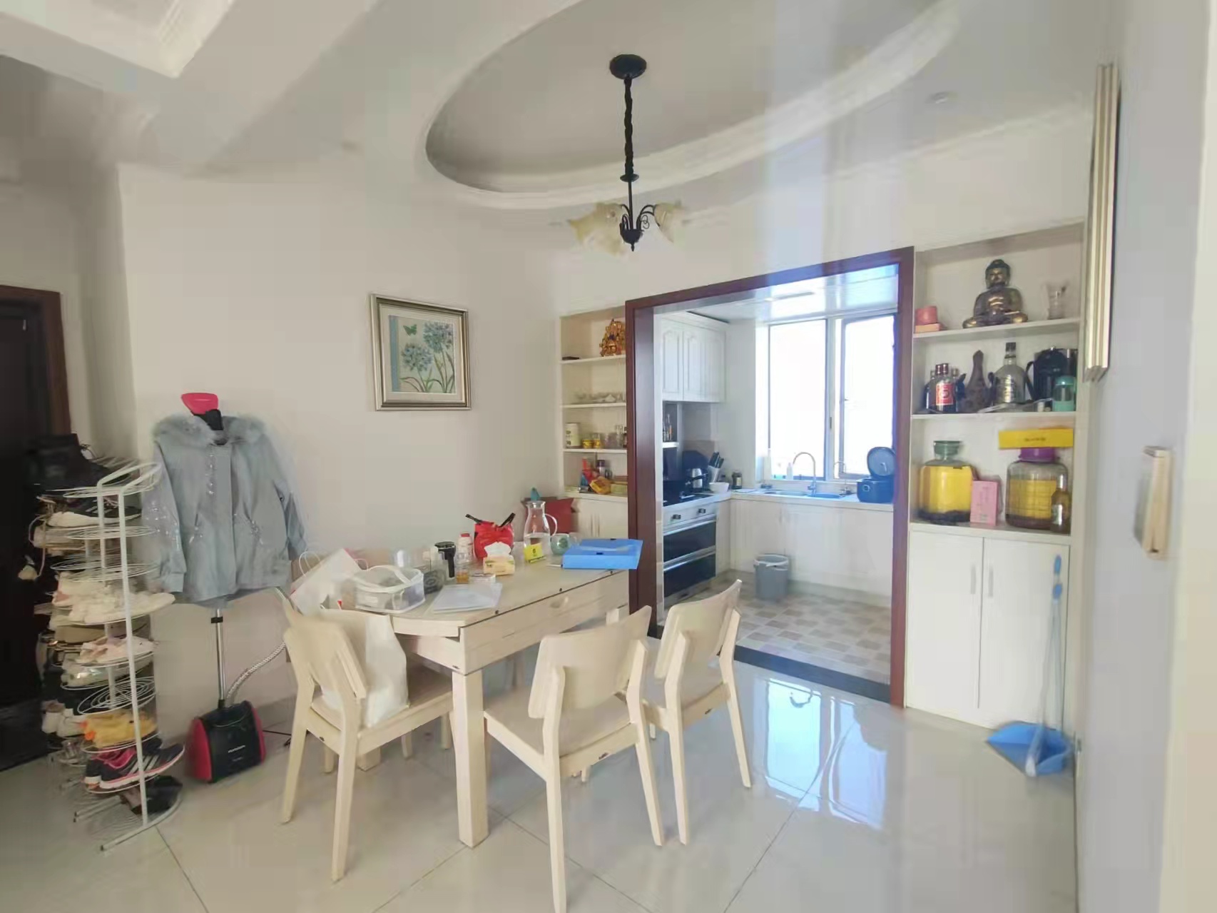 金色湖畔 3室2厅2卫 68.0万 金色湖畔 3室2厅2卫 68.0万客厅