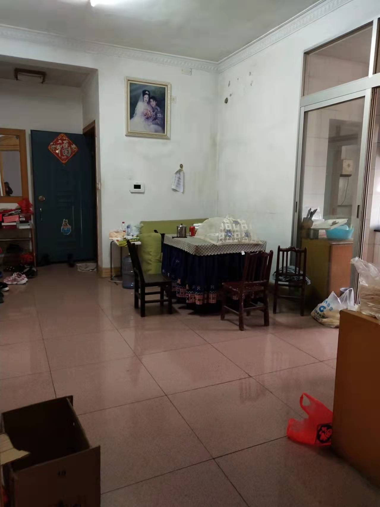 电力局家属楼 3室2厅2卫 79.8万 电力局家属楼 3室2厅2卫 79.8万客厅