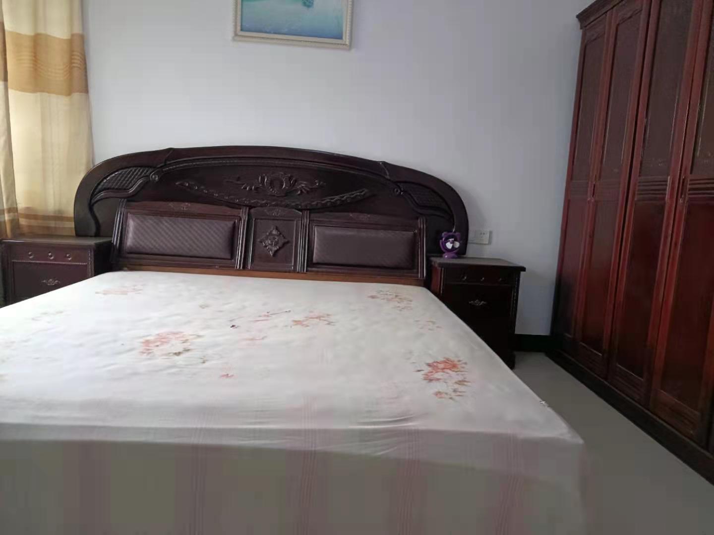 世纪嘉苑 3室2厅2卫 2000.0元/月 世纪嘉苑 3室2厅2卫 2000.0元/月室内图