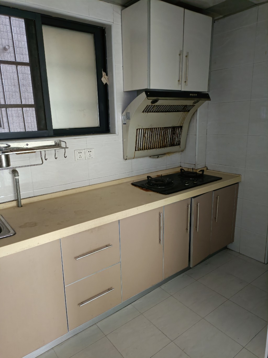 M国际 3室2厅2卫 1700.0元/月 M国际 3室2厅2卫 1700.0元/月室内图