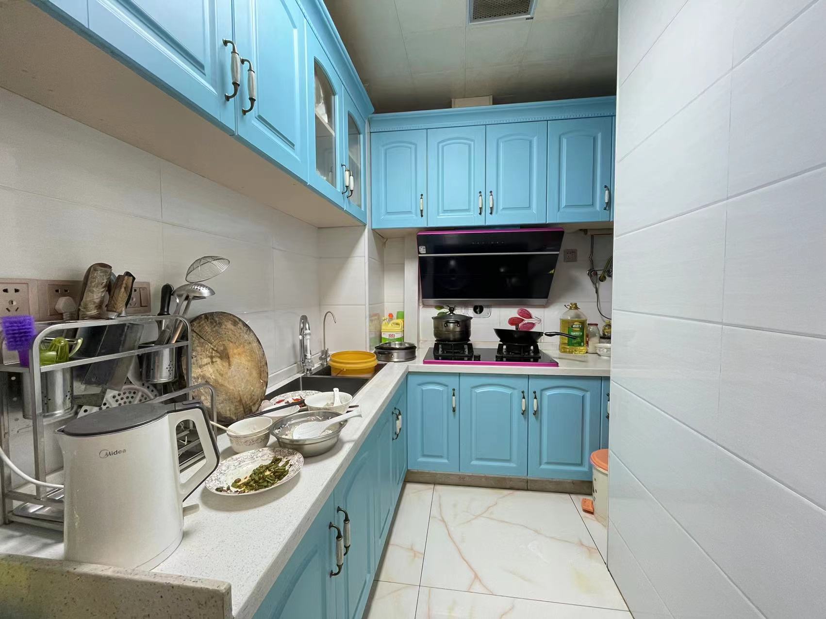 提香蓝岸 3室2厅1卫 63.0万 提香蓝岸 3室2厅1卫 63.0万客厅