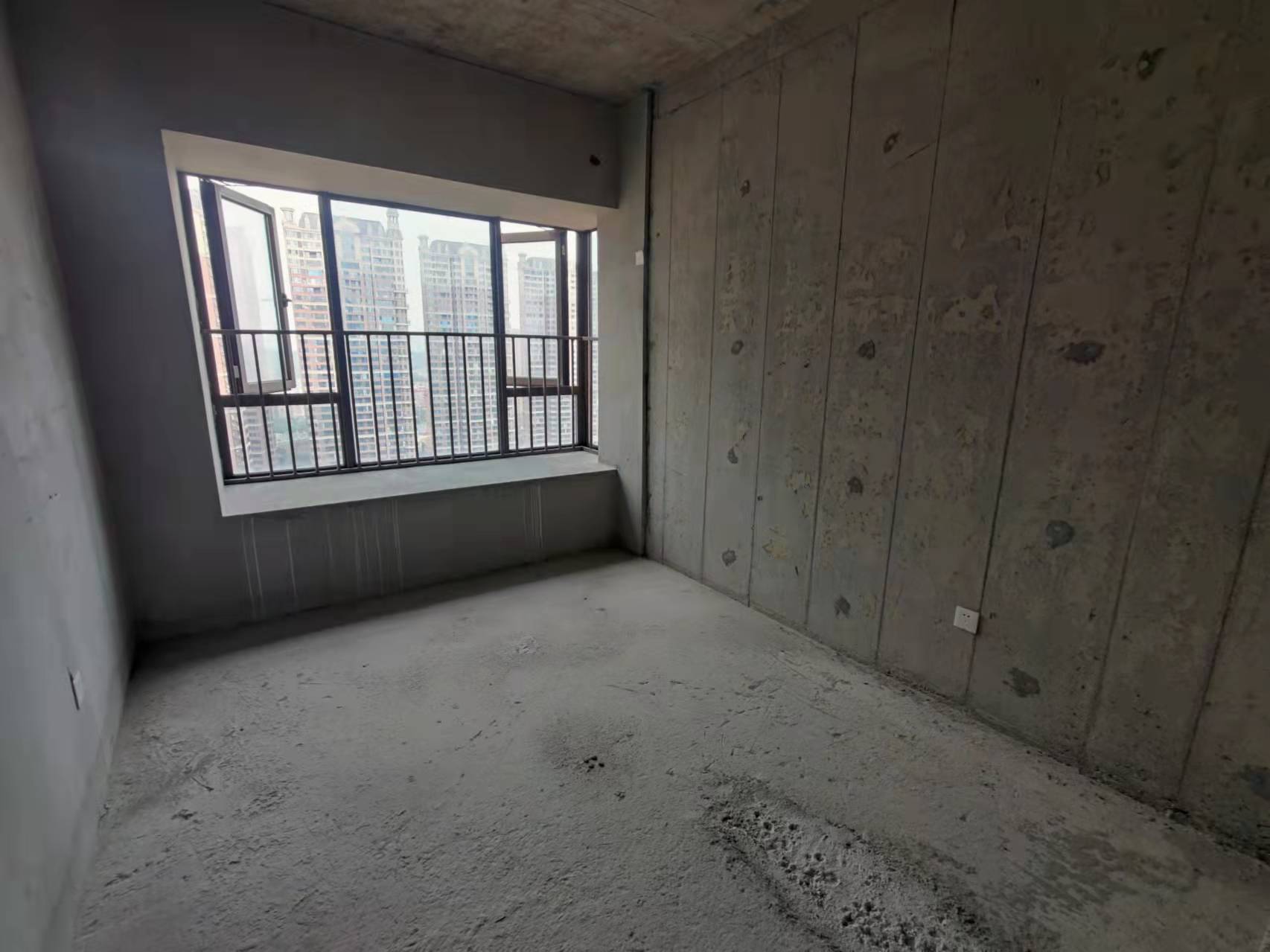 翡翠公园(北大资源) 5室2厅2卫 120.0万 翡翠公园(北大资源) 5室2厅2卫 120.0万客厅