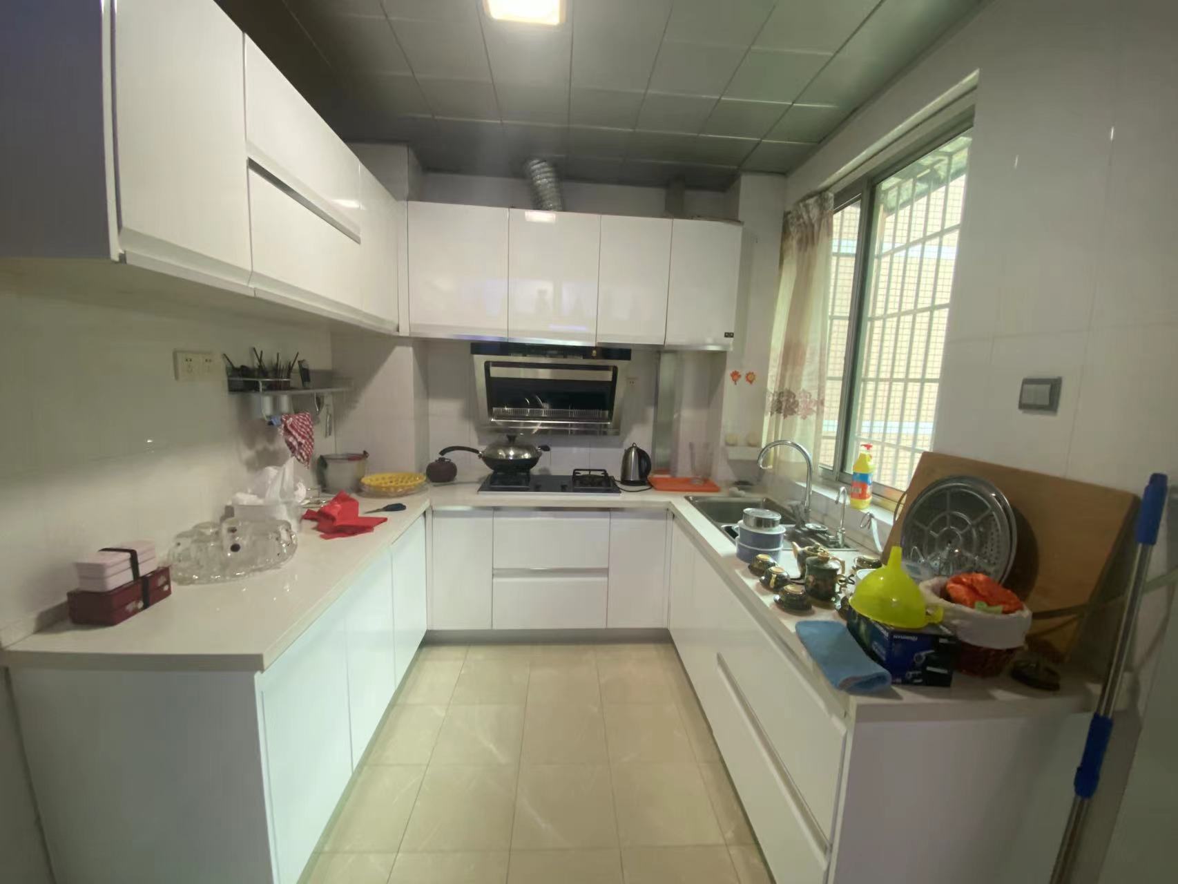 湘园小区 3室2厅2卫 85.0万 湘园小区 3室2厅2卫 85.0万客厅