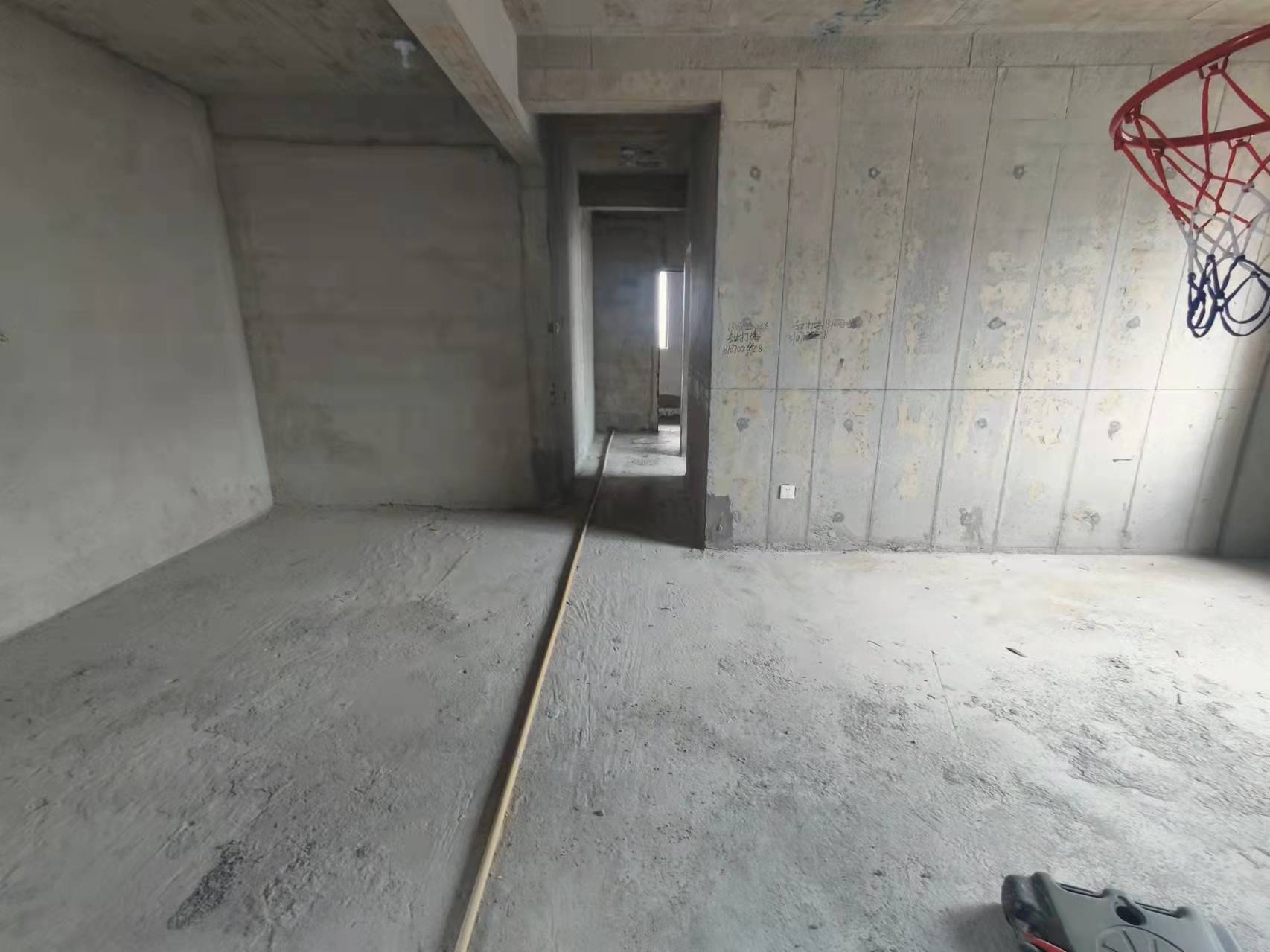 翡翠公园(北大资源) 5室2厅2卫 120.0万 翡翠公园(北大资源) 5室2厅2卫 120.0万客厅