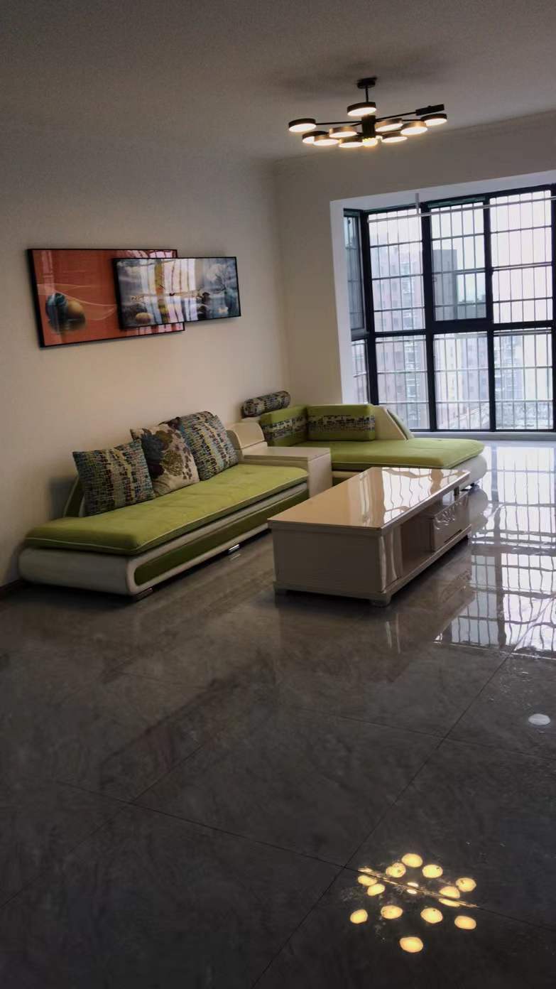 旺佳华府 3室2厅1卫 1900.0元/月 旺佳华府 3室2厅1卫 1900.0元/月室内图