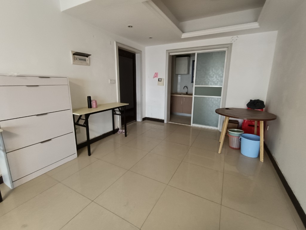 M国际 3室2厅2卫 1700.0元/月 M国际 3室2厅2卫 1700.0元/月户型图