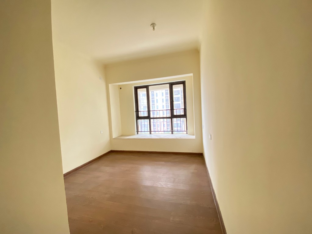 碧桂园 4室2厅2卫 2800.0元/月 碧桂园 4室2厅2卫 2800.0元/月室内图