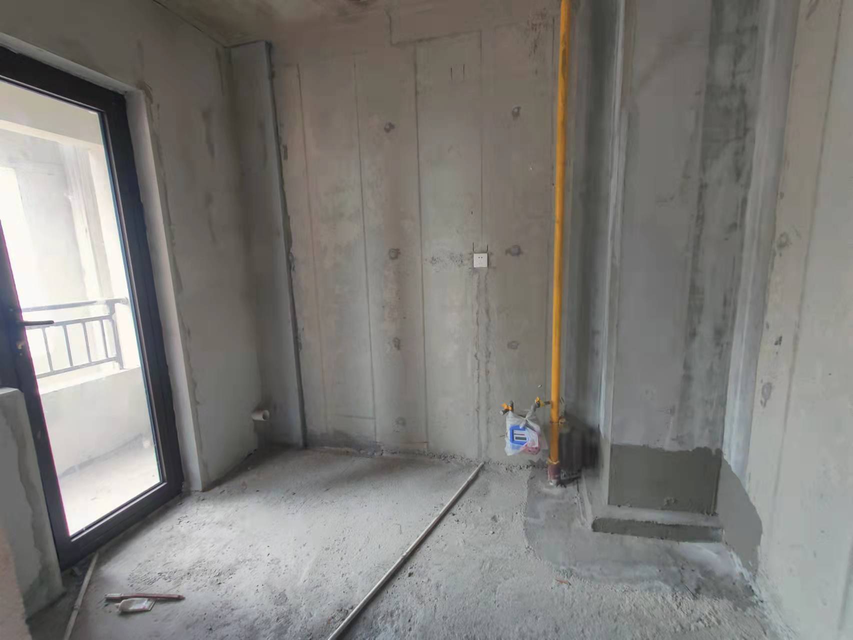 翡翠公园(北大资源) 5室2厅2卫 120.0万 翡翠公园(北大资源) 5室2厅2卫 120.0万客厅