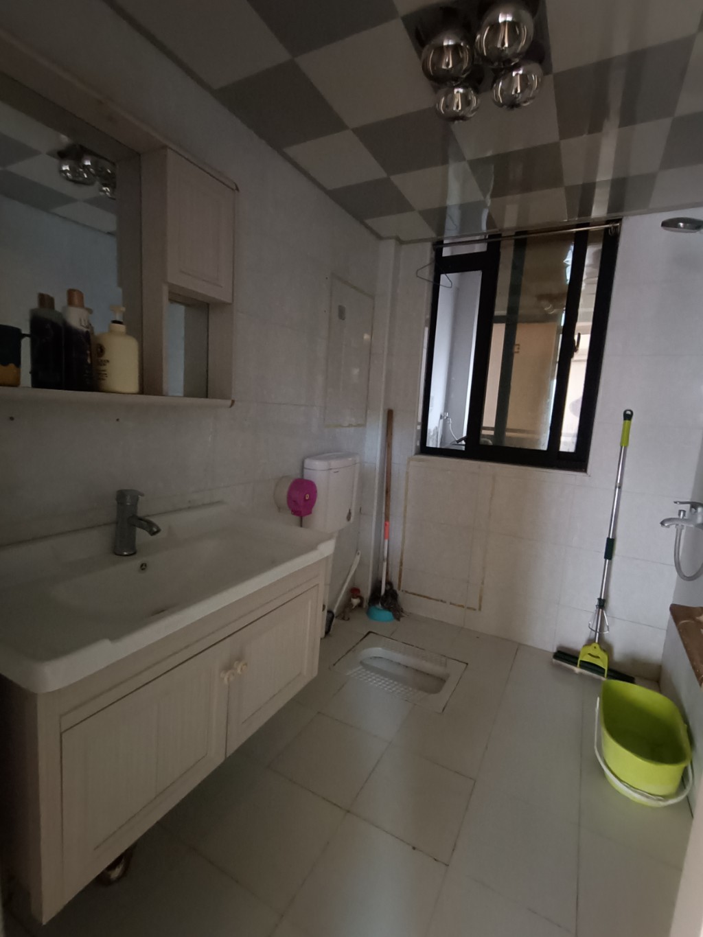 M国际 3室2厅2卫 1700.0元/月 M国际 3室2厅2卫 1700.0元/月室内图