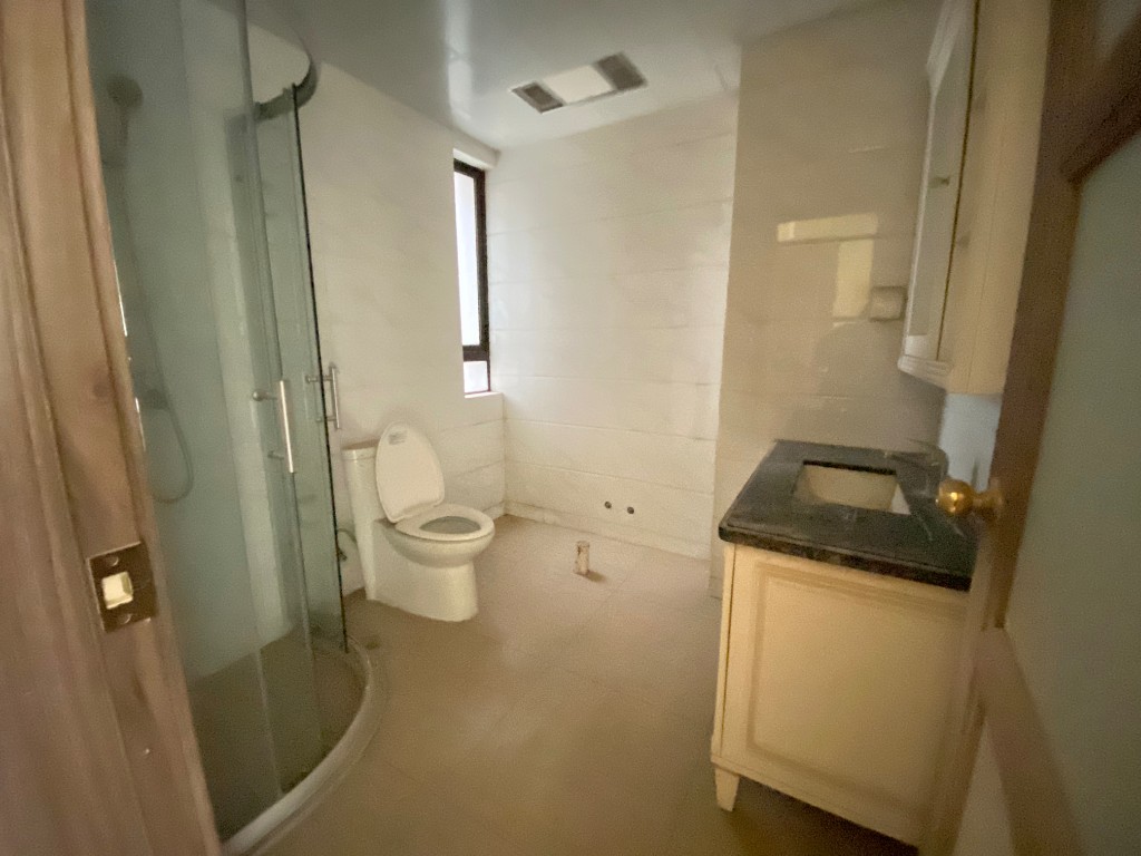 碧桂园 4室2厅2卫 2800.0元/月 碧桂园 4室2厅2卫 2800.0元/月室内图