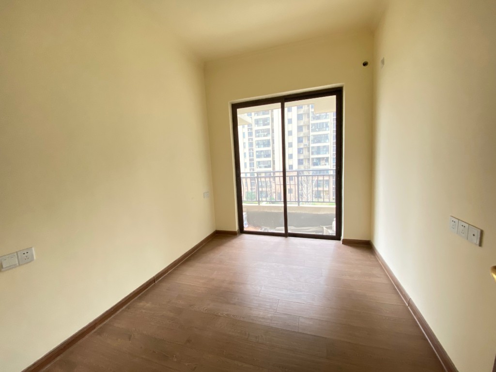 碧桂园 4室2厅2卫 2800.0元/月 碧桂园 4室2厅2卫 2800.0元/月室内图