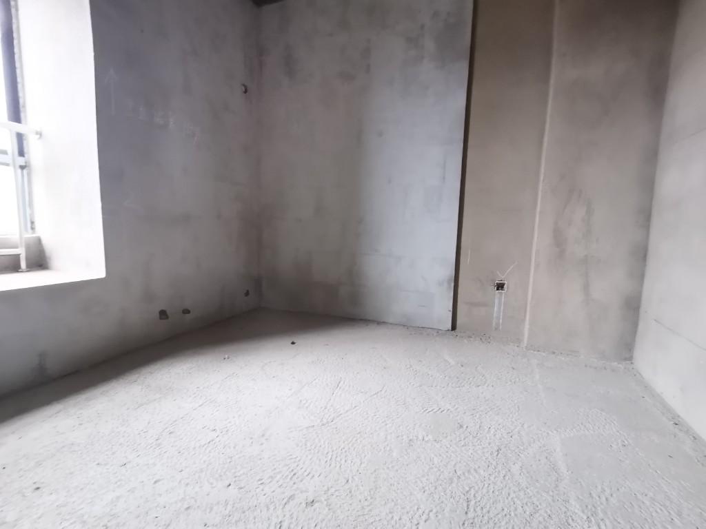 时代新城(翰林府) 3室2厅2卫 60.0万 时代新城(翰林府) 3室2厅2卫 60.0万客厅