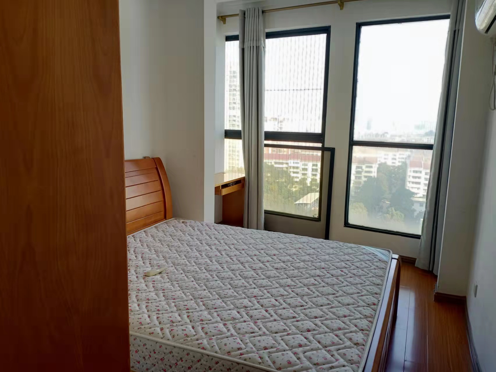 世纪嘉苑  2室2厅1卫    2200.0元/月 世纪嘉苑  2室2厅1卫    2200.0元/月室内图