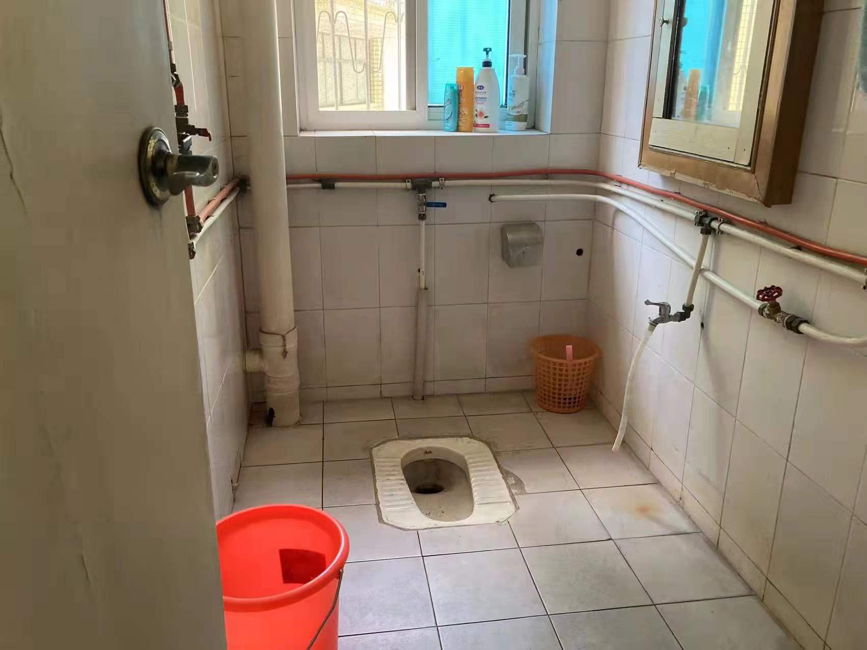 烟草学校宿舍 3室2厅2卫 1000.0元/月 烟草学校宿舍 3室2厅2卫 1000.0元/月小区图