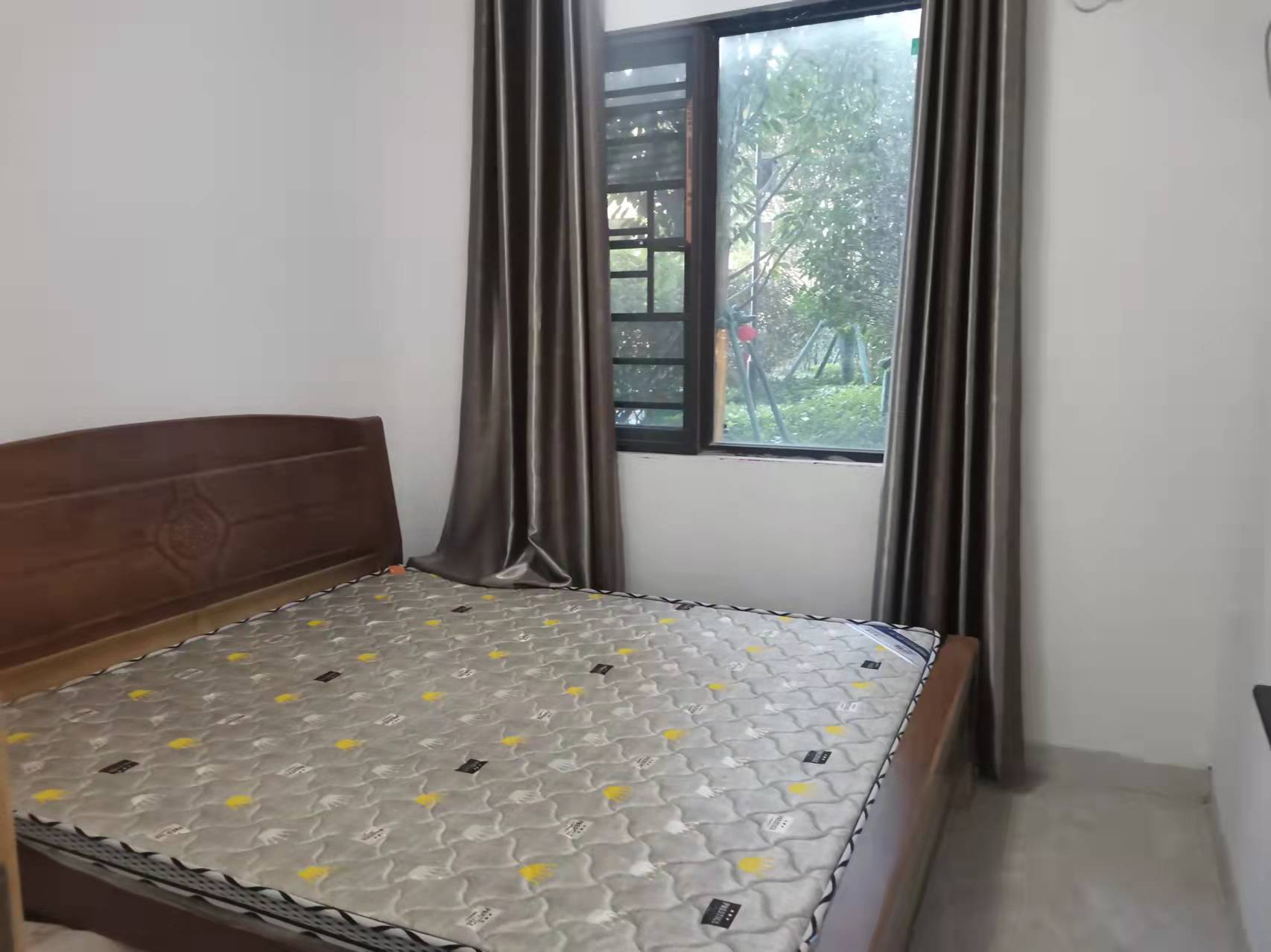 保利香槟国际 3室2厅2卫 2200.0元/月 保利香槟国际 3室2厅2卫 2200.0元/月室内图