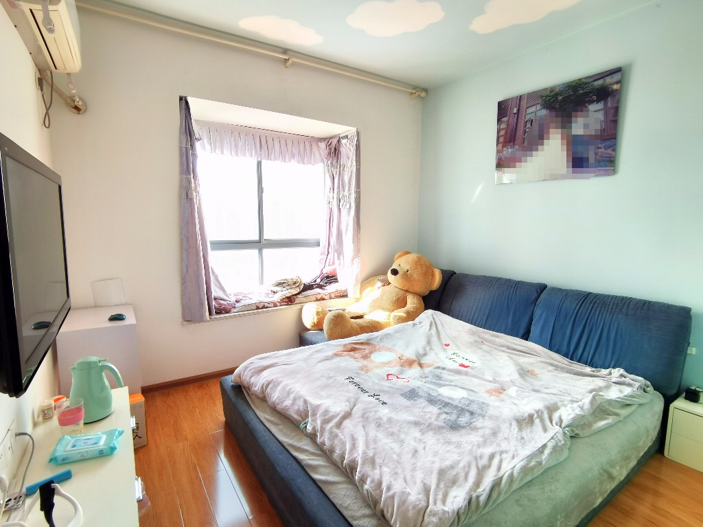 嘉天紫东苑 3室2厅2卫 53.0万 嘉天紫东苑 3室2厅2卫 53.0万客厅