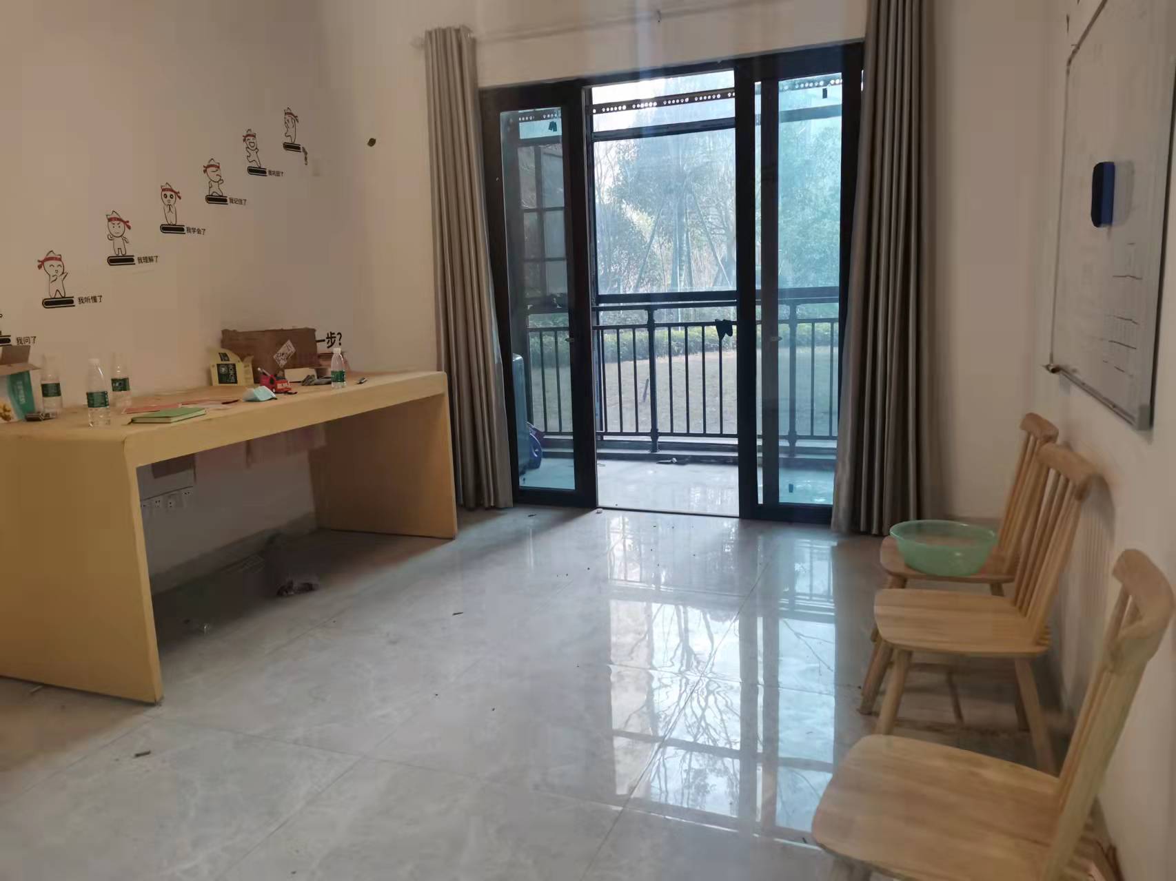 保利香槟国际 3室2厅2卫 2200.0元/月 保利香槟国际 3室2厅2卫 2200.0元/月室内图