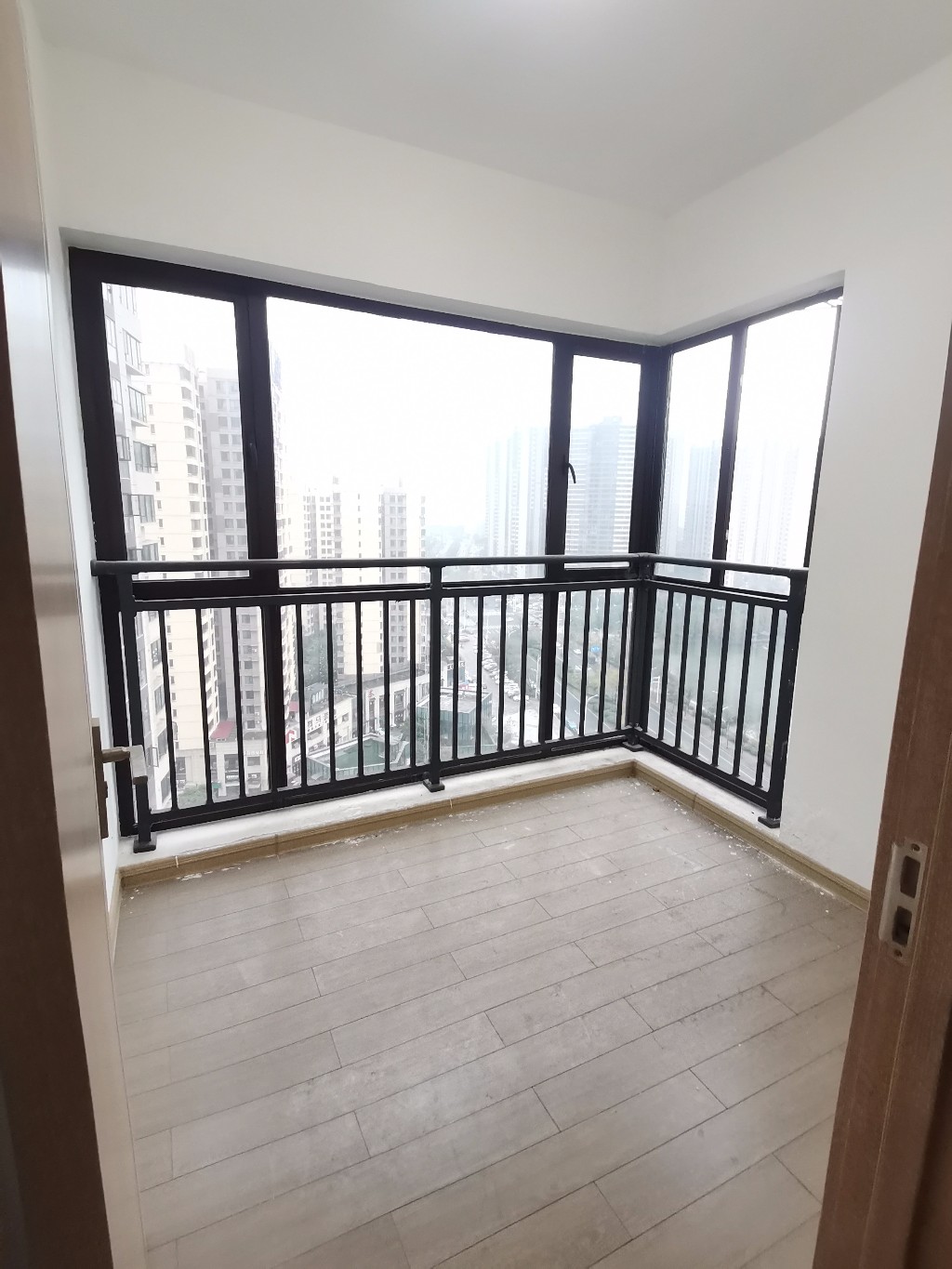 蓝溪谷 4室2厅2卫 120.0万 蓝溪谷 4室2厅2卫 120.0万客厅