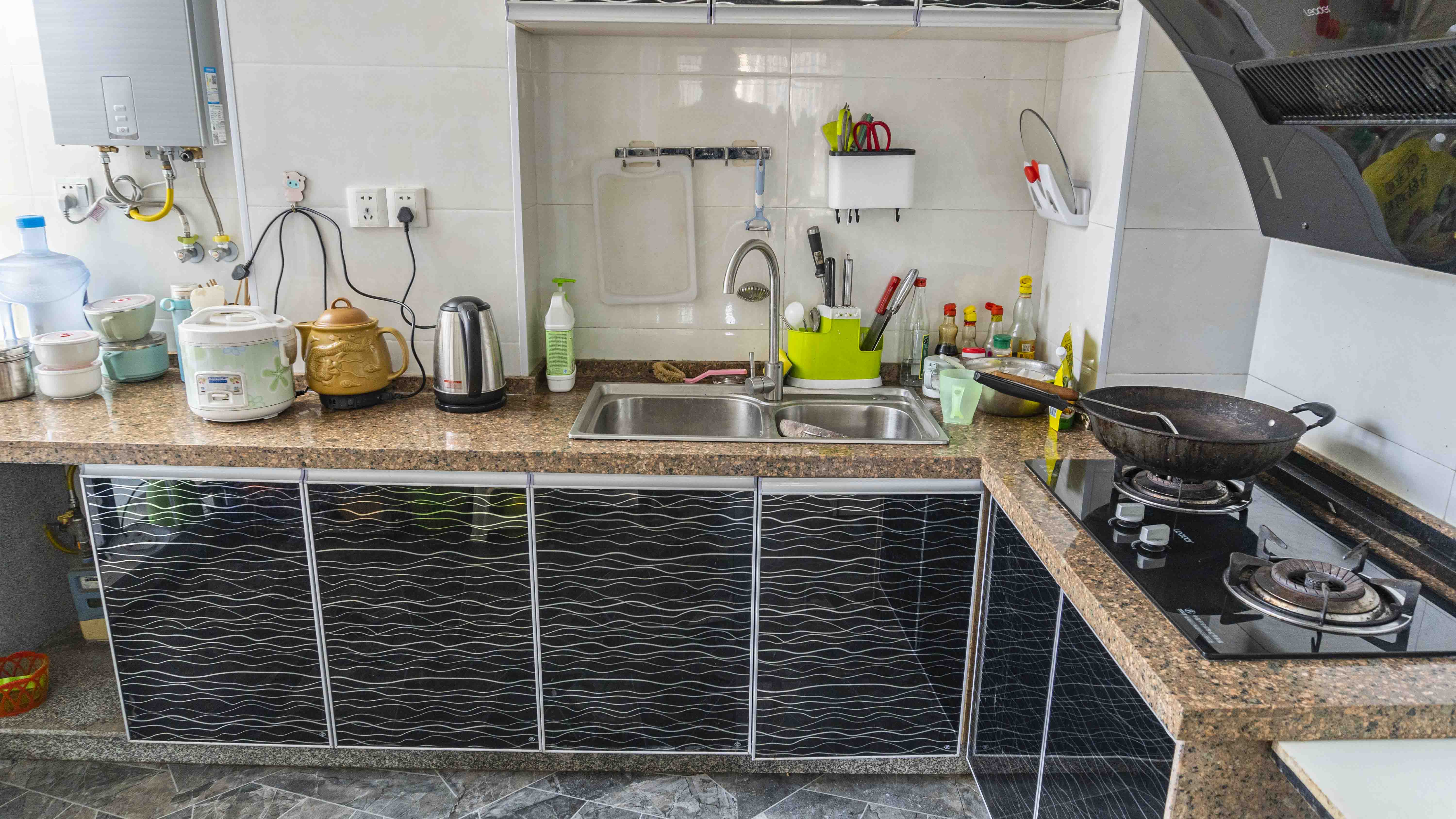 桃花缘  2室2厅1卫    67.8万 桃花缘  2室2厅1卫    67.8万客厅