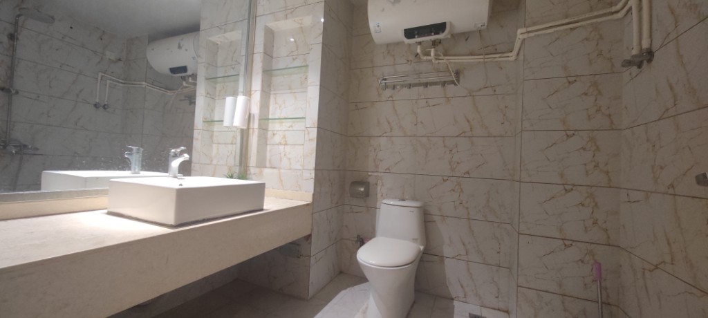 和平路行政公馆  1室1厅1卫    1450.0元/月 和平路行政公馆  1室1厅1卫    1450.0元/月室内图