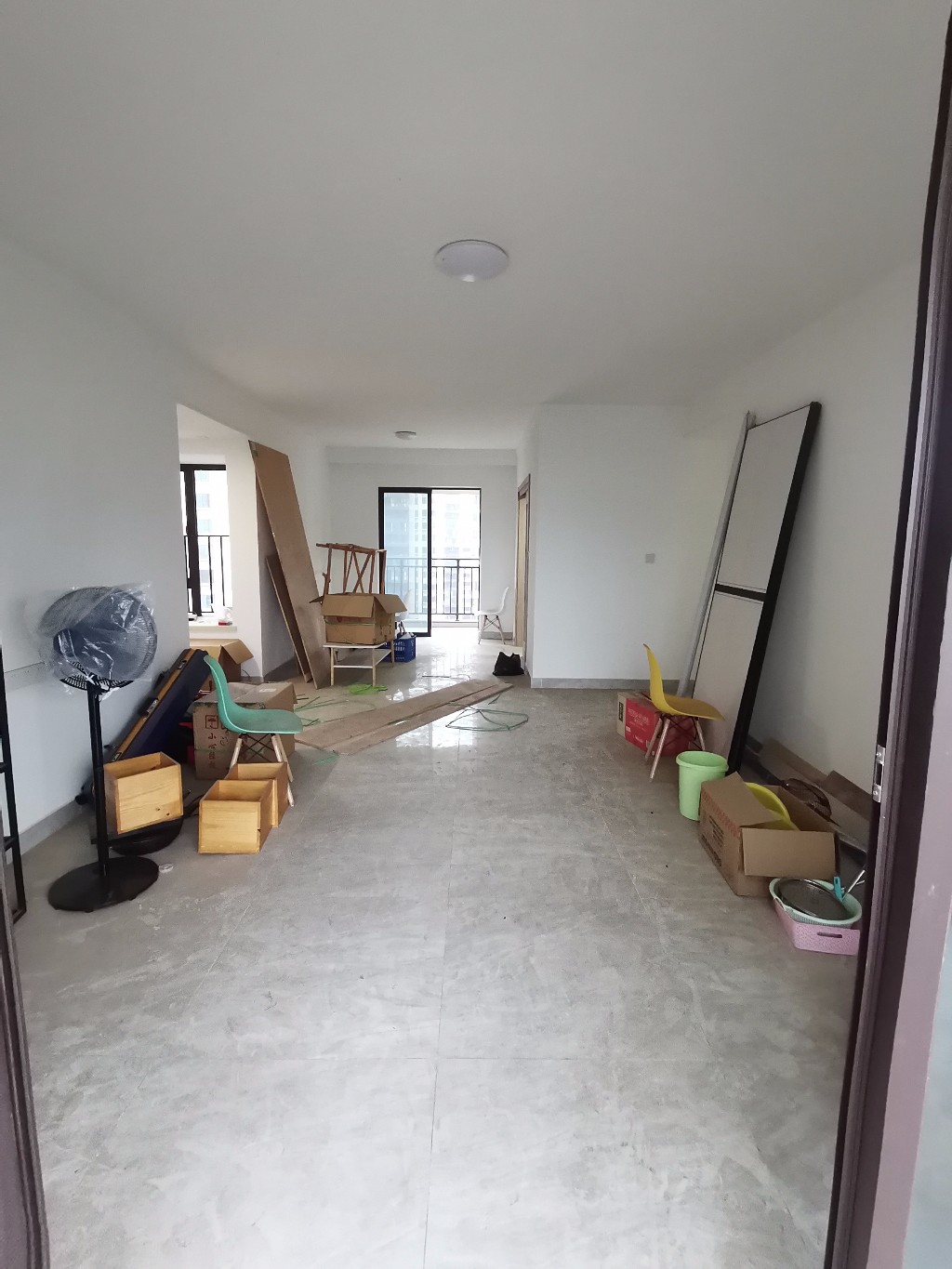 蓝溪谷 4室2厅2卫 120.0万 蓝溪谷 4室2厅2卫 120.0万客厅