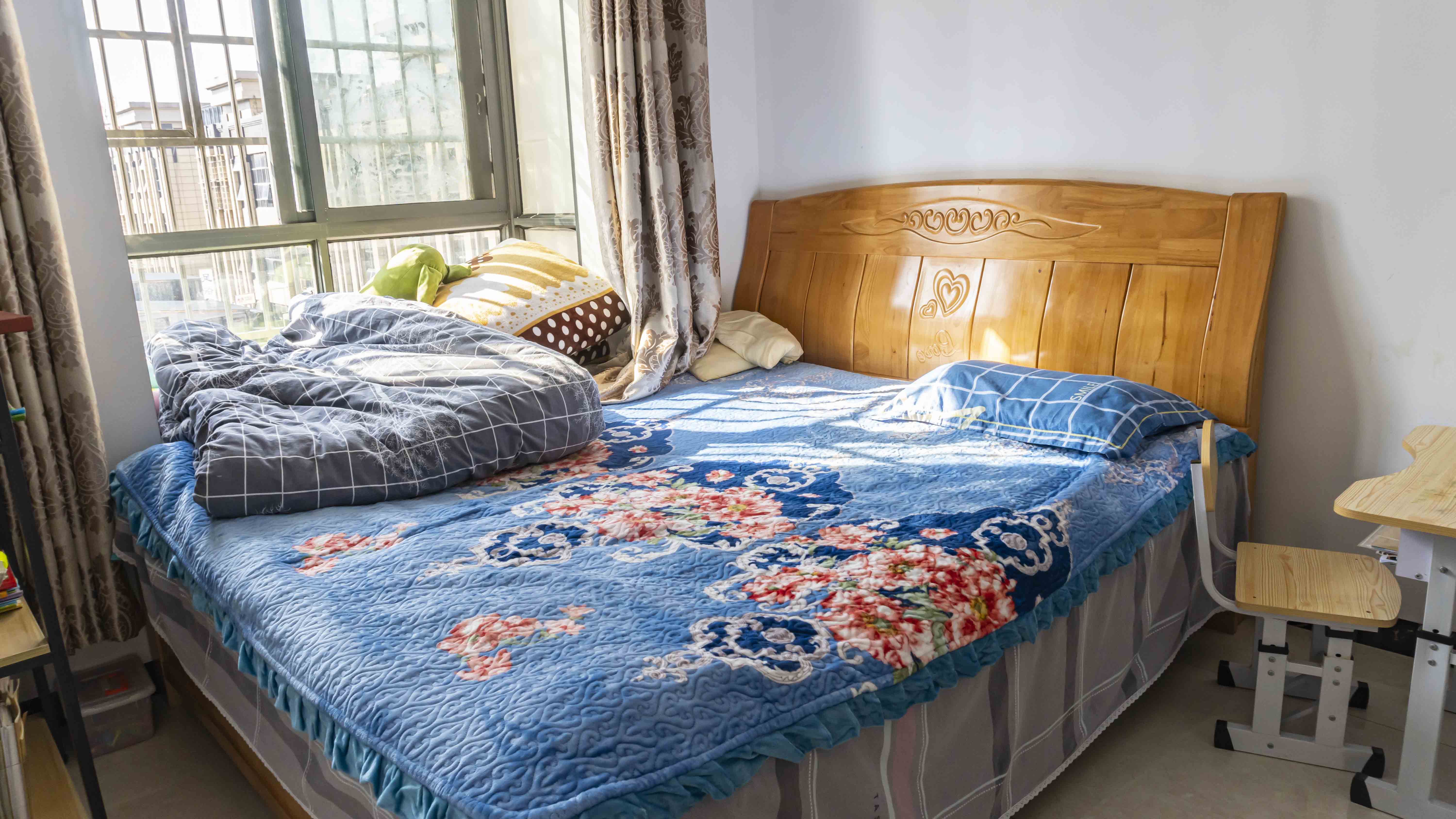 桃花缘  2室2厅1卫    67.8万 桃花缘  2室2厅1卫    67.8万客厅