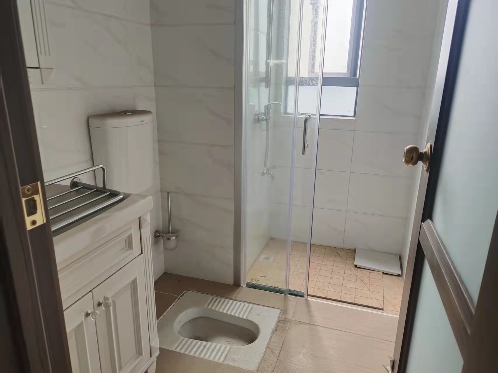 碧桂园梓山府 3室2厅2卫 2000.0元/月 碧桂园梓山府 3室2厅2卫 2000.0元/月室内图