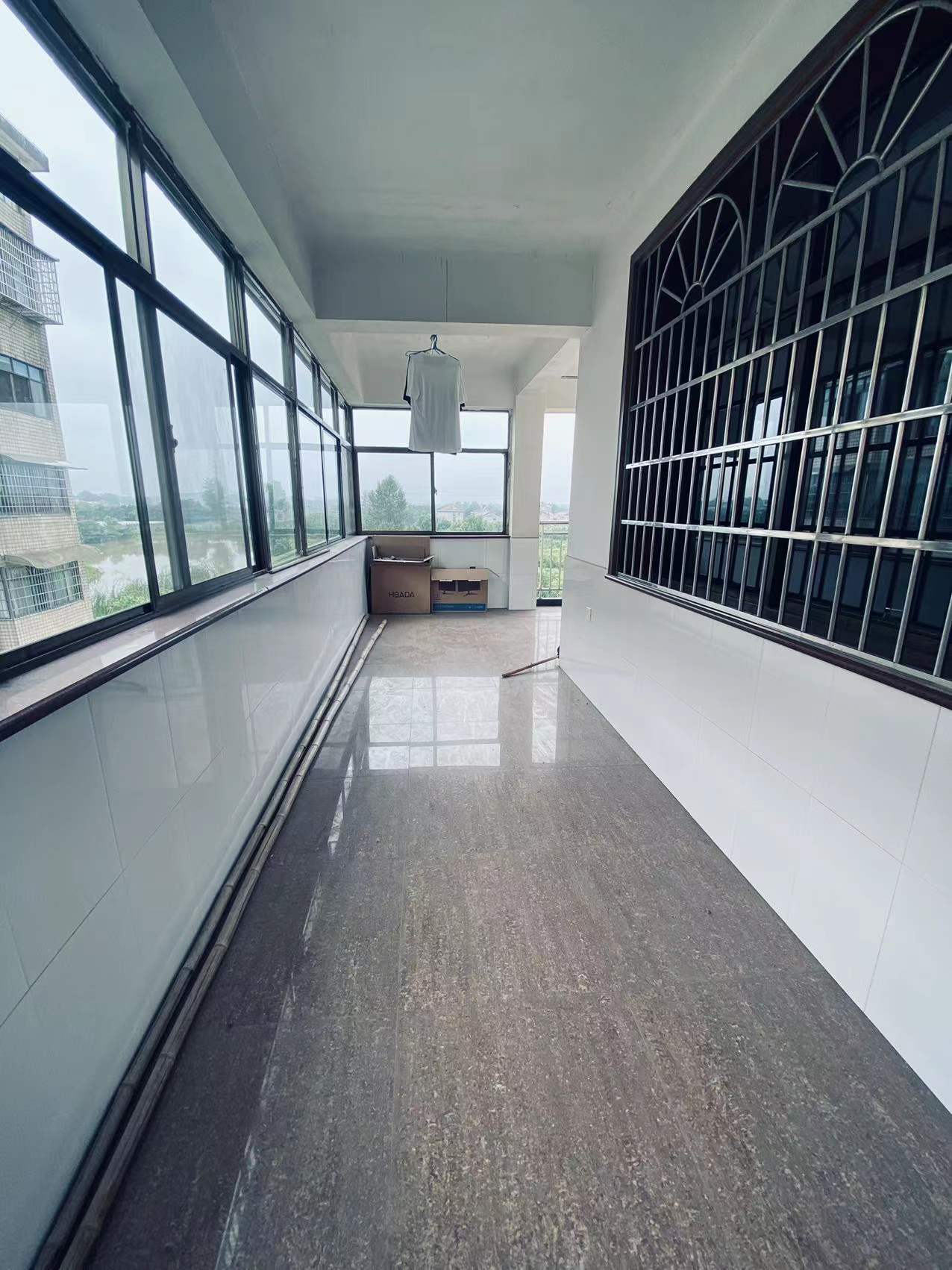 丽景花园 4室2厅2卫 72.80万 丽景花园 4室2厅2卫 72.80万