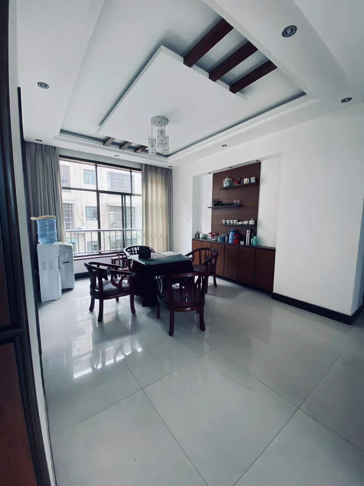 丽景花园 4室2厅2卫 72.80万 丽景花园 4室2厅2卫 72.80万客厅