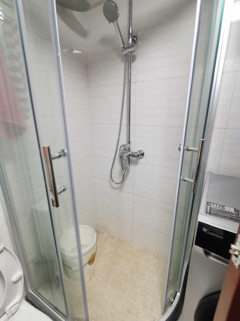 江岸公馆 1室1厅1卫 1700.0元/月 江岸公馆 1室1厅1卫 1700.0元/月室内图