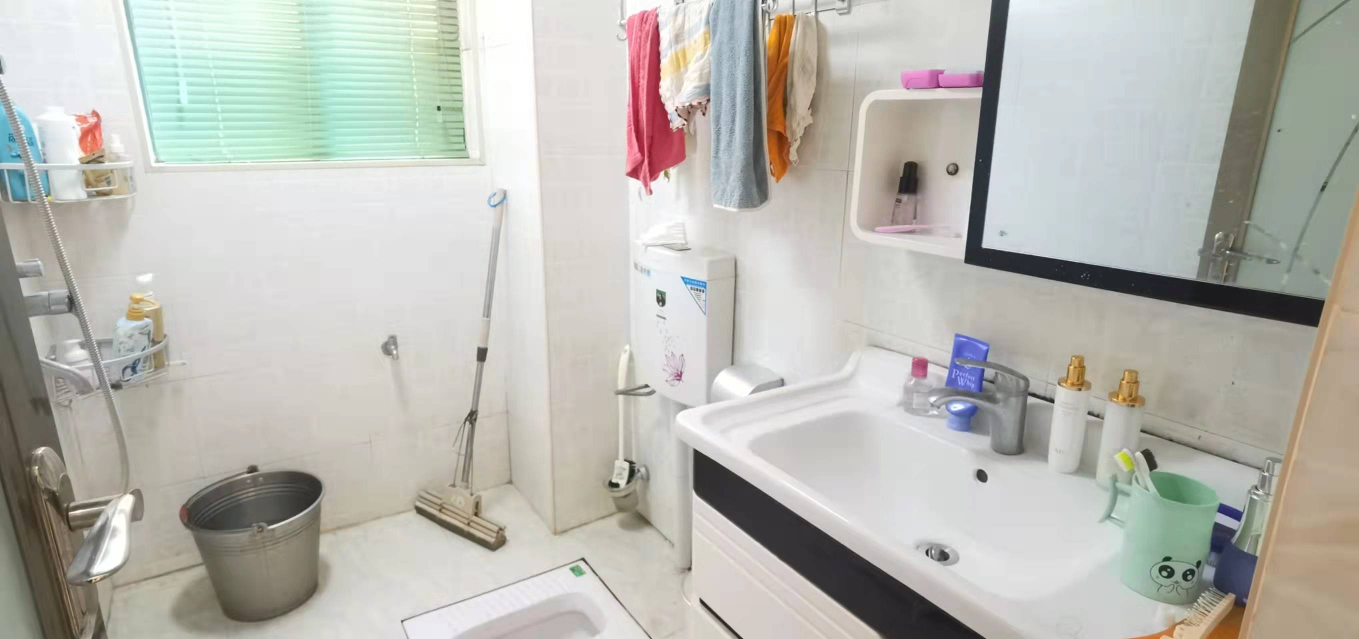 雄森国际  2室2厅1卫    2100.0元/月 雄森国际  2室2厅1卫    2100.0元/月室内图