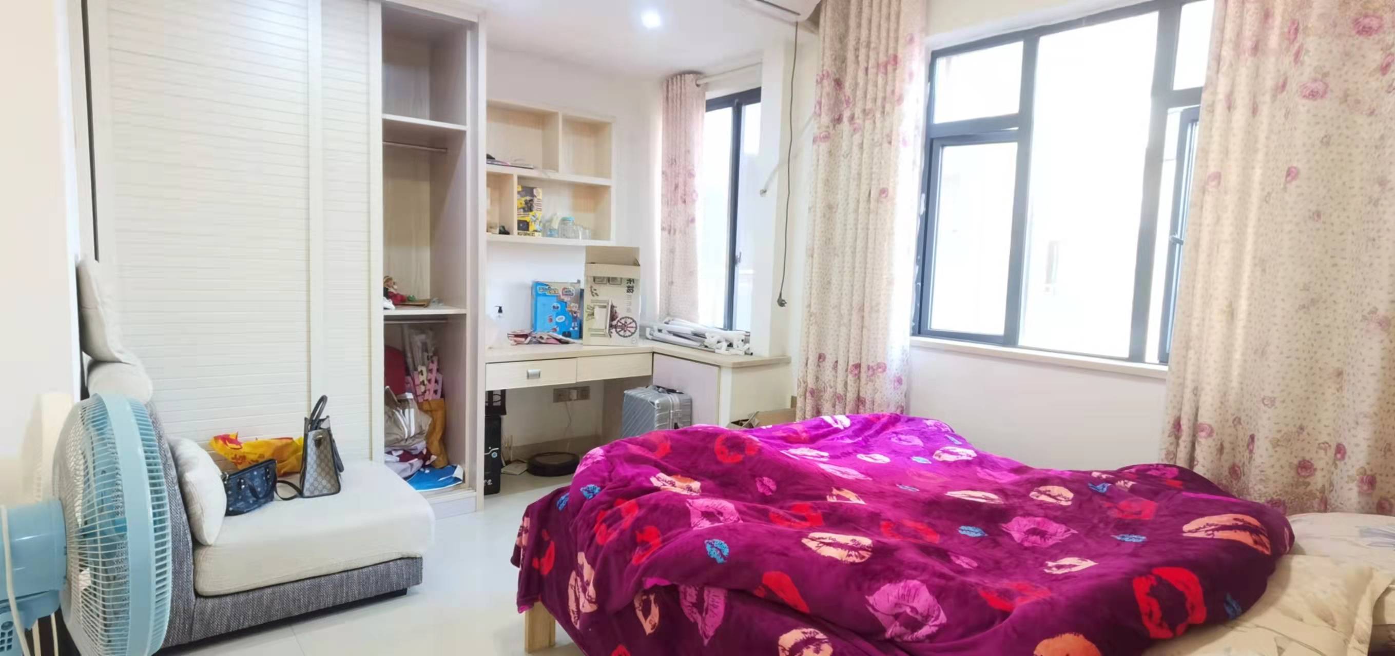 雄森国际  2室2厅1卫    2100.0元/月 雄森国际  2室2厅1卫    2100.0元/月室内图