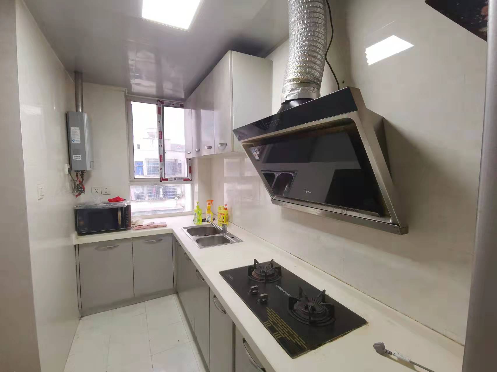 滨江一村  2室2厅1卫    23.0万 滨江一村  2室2厅1卫    23.0万客厅