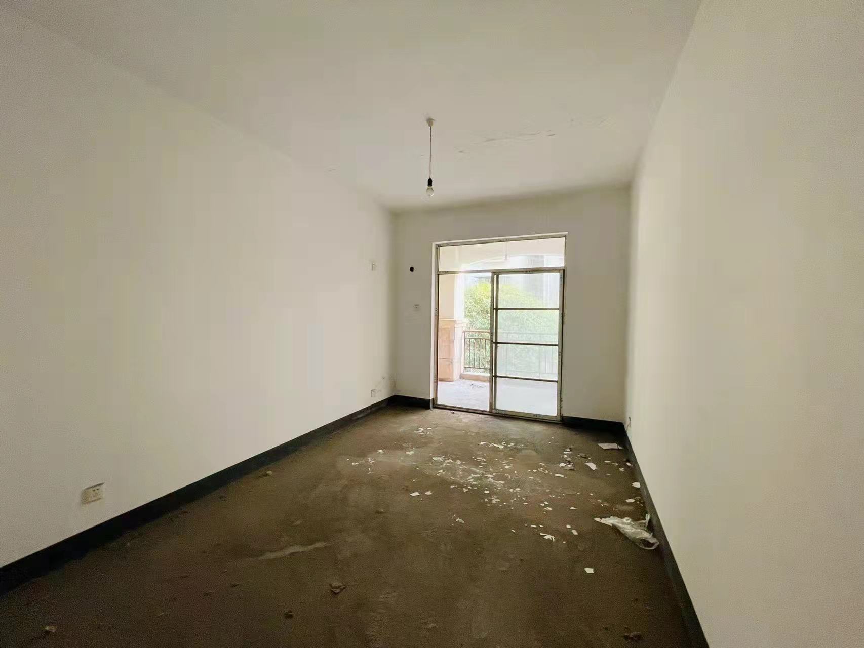 碧玉花园 3室2厅1卫 75.0万 碧玉花园 3室2厅1卫 75.0万客厅