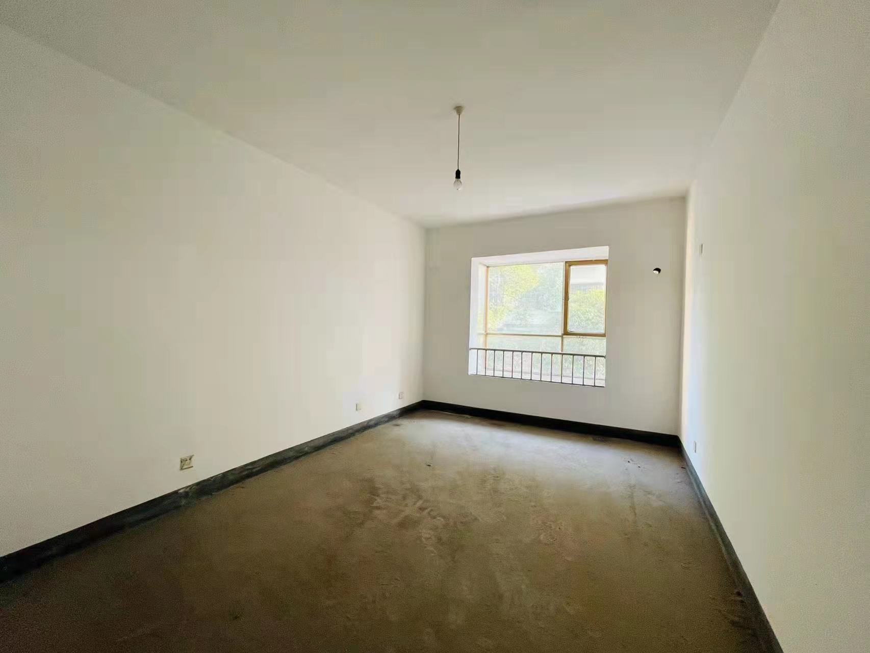 碧玉花园 3室2厅1卫 75.0万 碧玉花园 3室2厅1卫 75.0万客厅