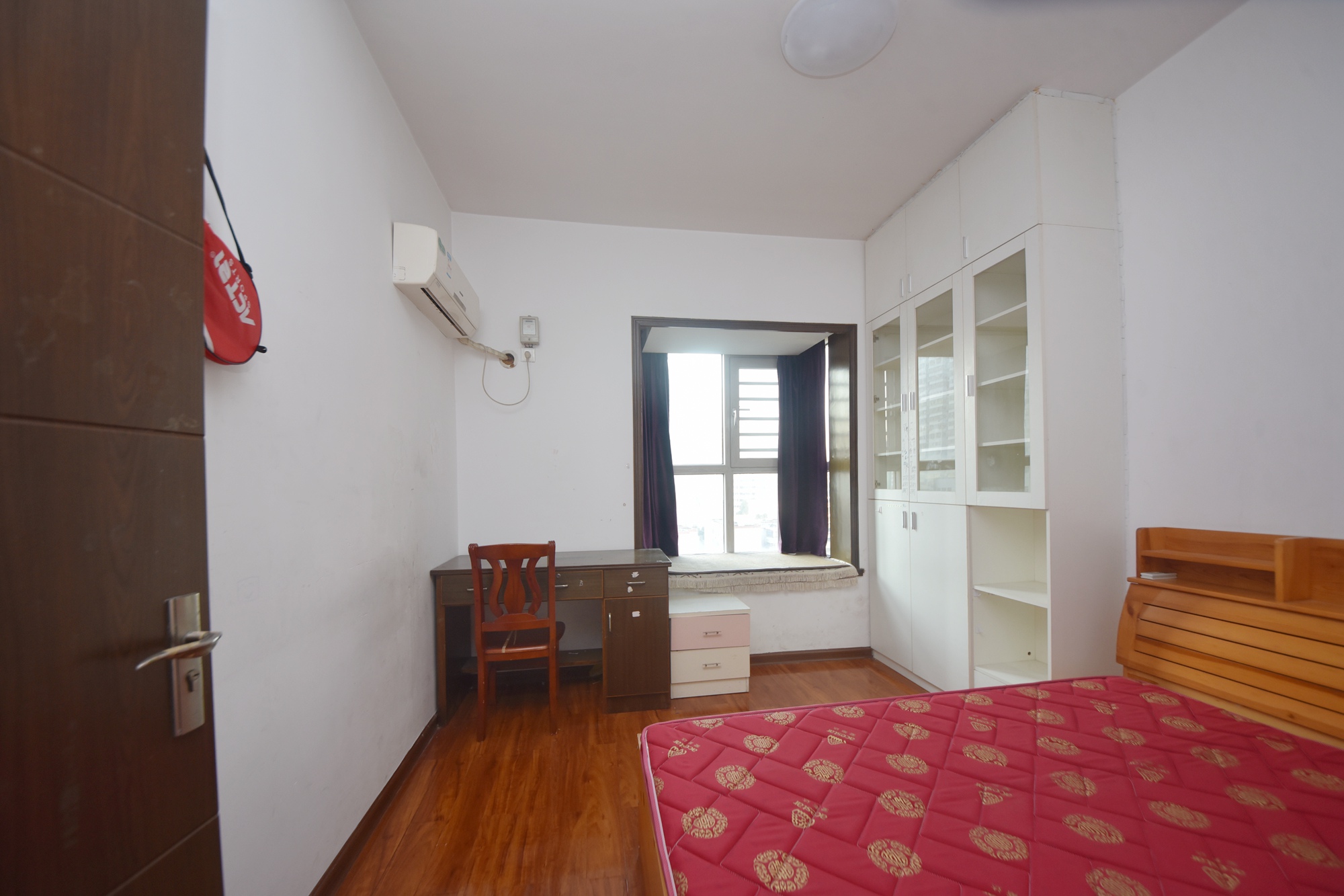 宏泽佳园  2室1厅1卫    93.0万卧室